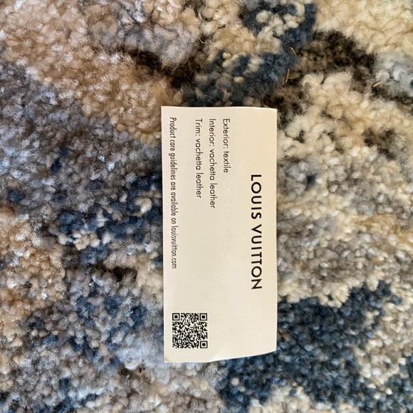 LV On The Go GM Pastel Sunrise brand new in box “Limited edition SOLD OUT* - Picture 11 of 11